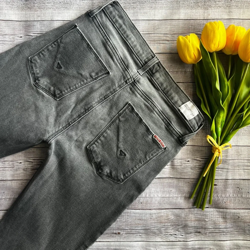 *SOLD* Hudson Mid-rise Ankle Natalie Super Skinny Jeans - Picture 4 of 5